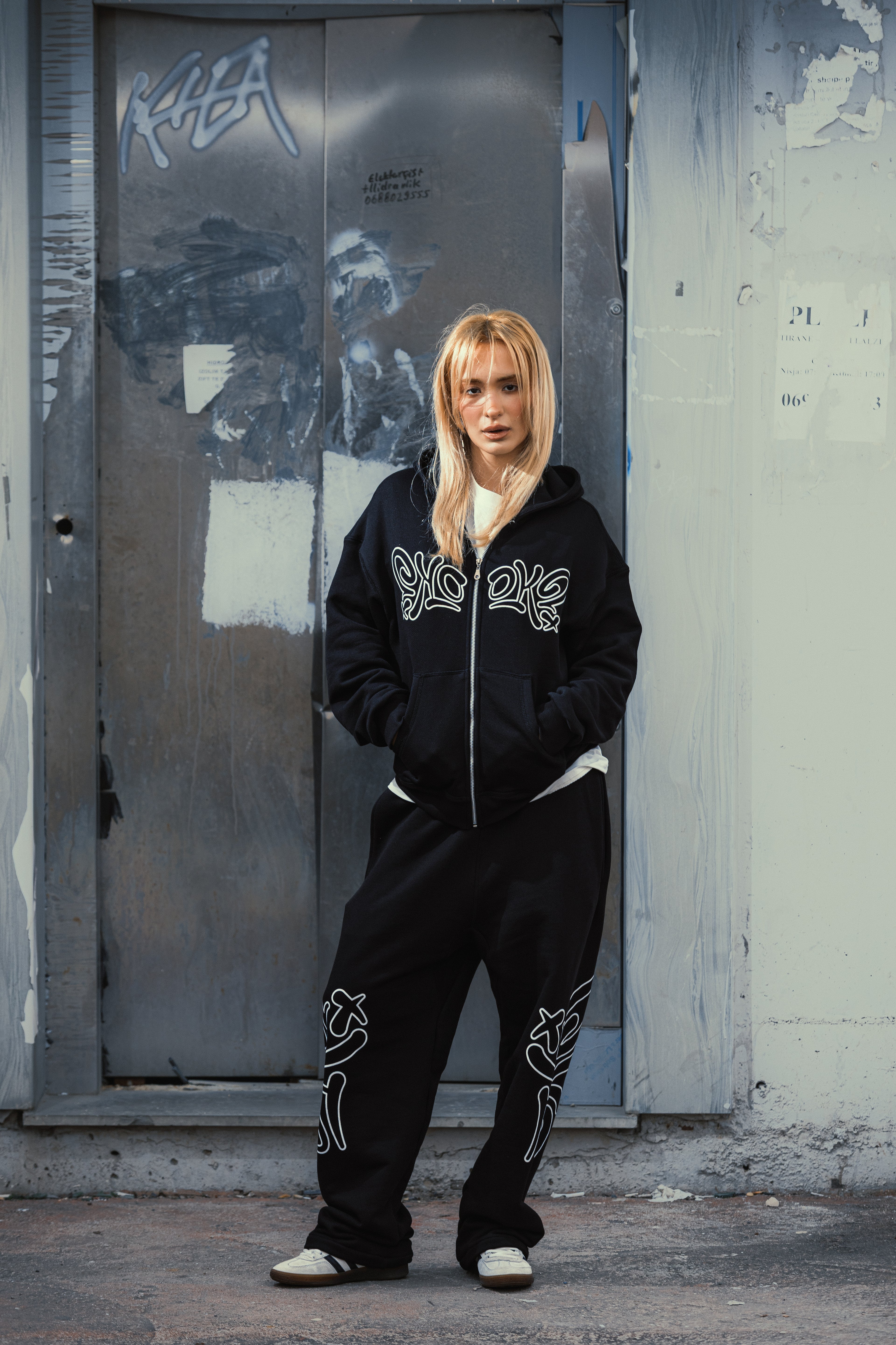 OK? AIR BLACK TRACKSUIT